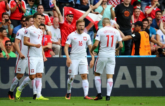 Euro 2016: Poland head to quarterfinals - VIDEO
